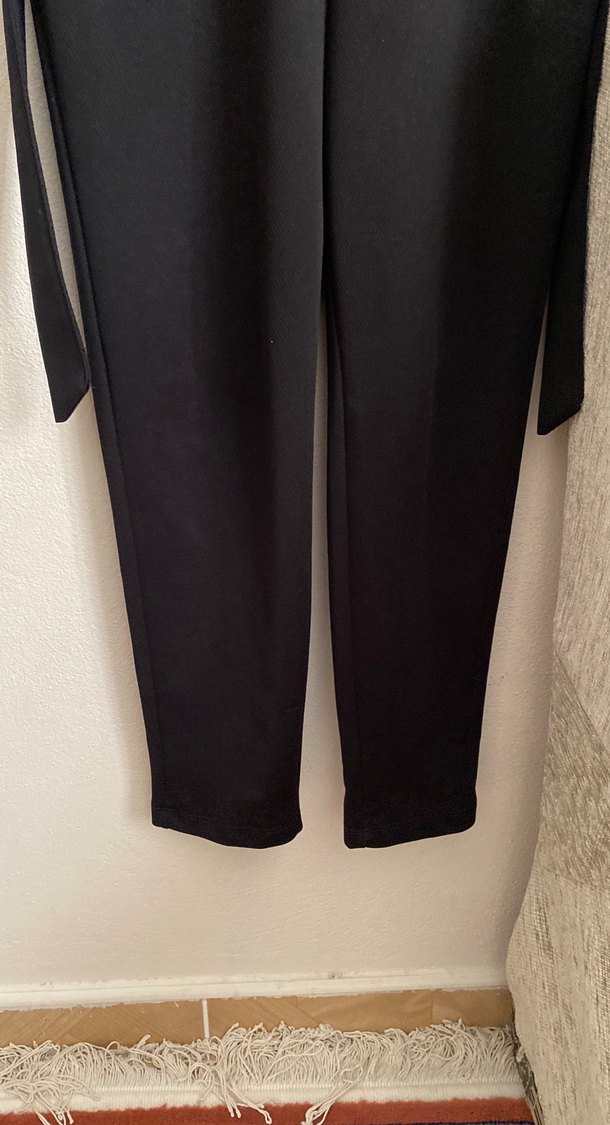 Çiçek Desenli V Yaka Uzun Kollu Tulum - Görsel 4