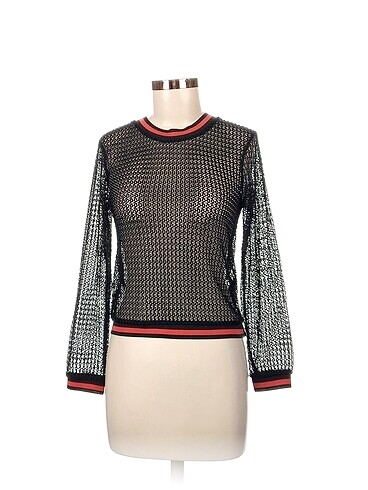 Zara Bluz %70 İndirimli.