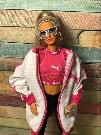 Barbie Barbie Puma Bebeği