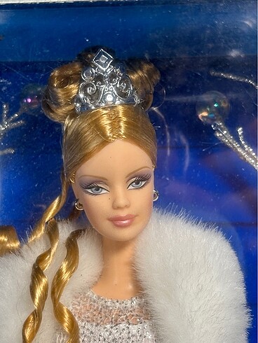  Beden Renk Barbie Winter Fantasy