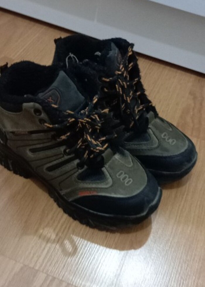 Erkek çocuk bot - Görsel 3