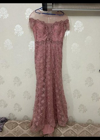 Dantel Detaylı Uzun Pembe Vintage Abiye Elbise