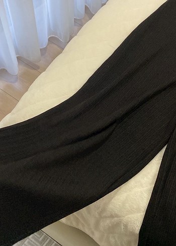 Siyah V Yaka Kısa Kollu tulum - Görsel 5