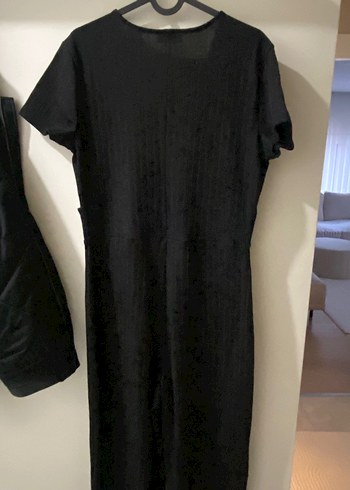 Siyah V Yaka Kısa Kollu tulum - Görsel 2