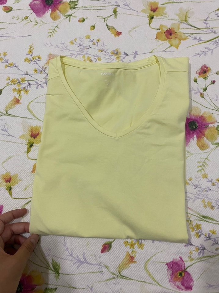 Koton unisex Sarı V Yaka Kısa Kollu Salaş Tişört - Görsel 4