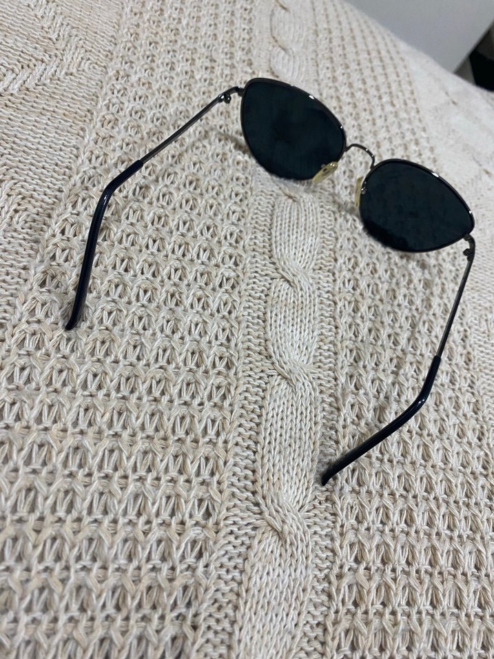 Gri Minimalist Kadın Güneş Gözlüğü - Görsel 5