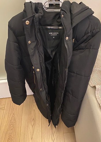 Lc waikiki kadın şişme mont - Görsel 3