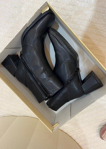 Capone küt burunlu yandan fermuarlı bot - Görsel 8