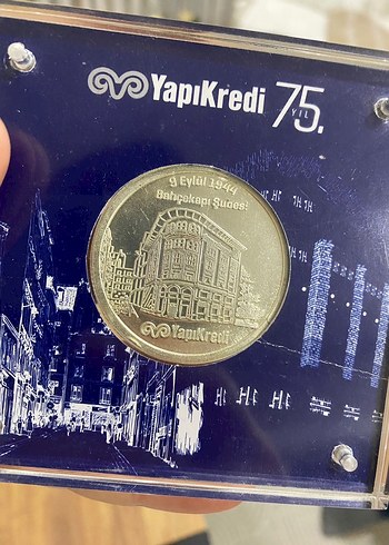 Yapı Kredi 75. Yıl Altın Rozet - Görsel 4