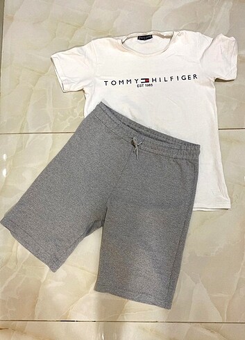 Tommy Hilfiger T-shirt şort erkek çocuk 13-14 yaş