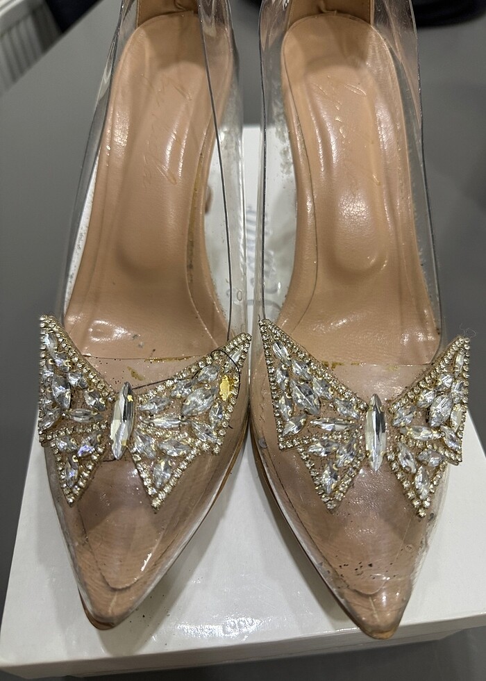 Şeffaf ayakkabı - Görsel 4