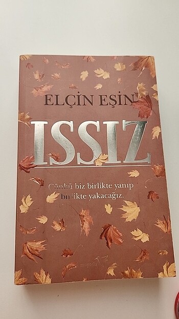  Beden Renk ELÇİN EŞİN Eşsiz ve ıssız (eşsiz 2) ciltsiz kitap