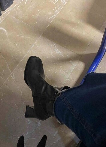 37 Beden TOPUKLU STREÇ BOT BİLEKTE