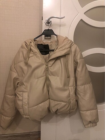 Stradivarius mont