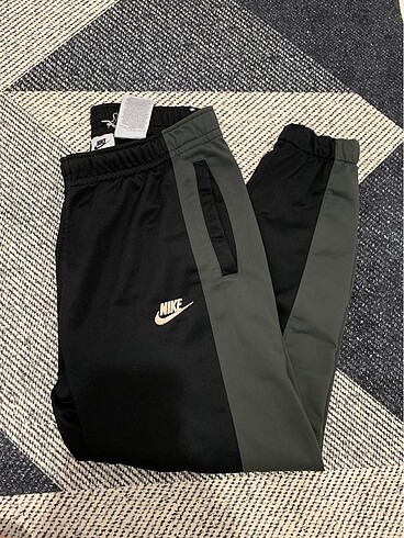 Nike eşofman altı
