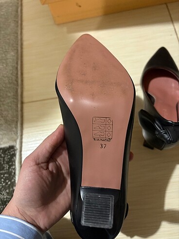37 Beden klasik topuklu ayakkabı