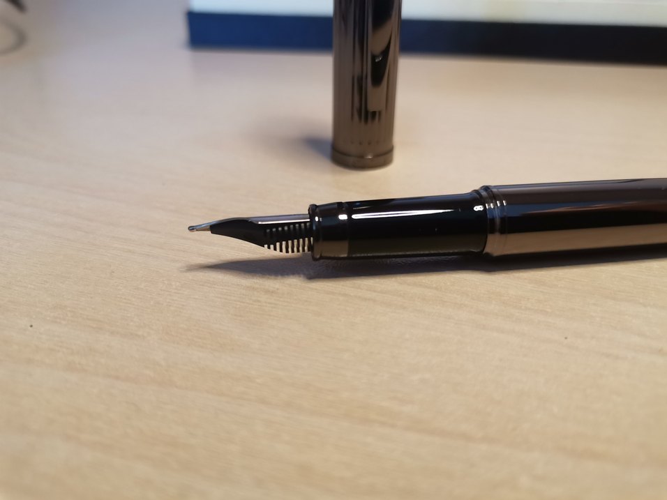 Scrikss Oscar 39 Dolma Kalem Titanyum - Görsel 3