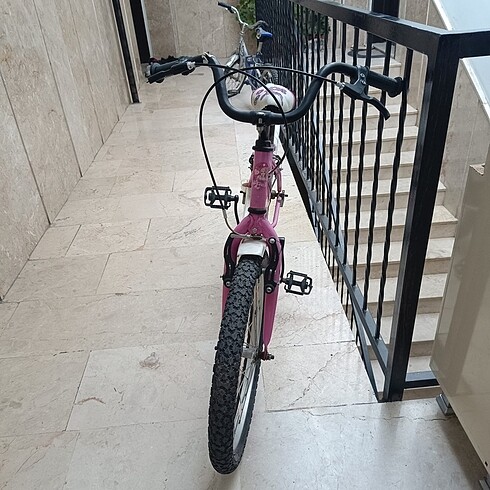 Diğer Kız bisiklet