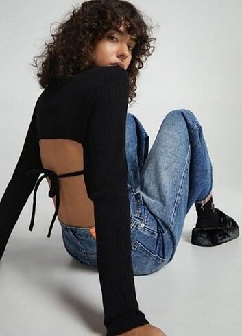 Bershka Gri Sırt Dekolteli Crop Bluz