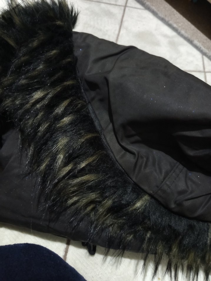 Kadın Siyah Kürklü Midi Kışlık Mont - Görsel 2