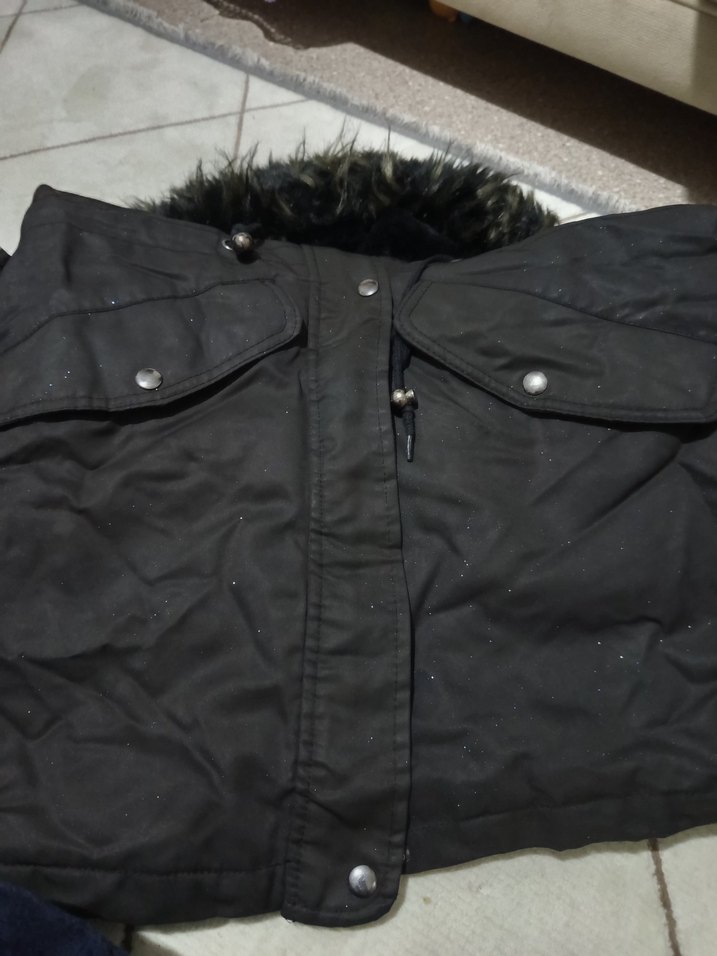 Kadın Siyah Kürklü Midi Kışlık Mont - Görsel 3