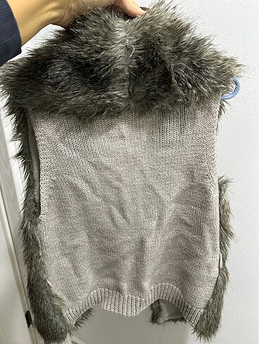 mango kürklü yelek - Görsel 4