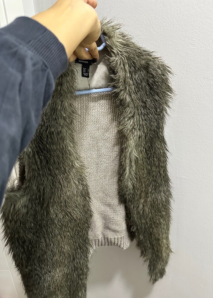 mango kürklü yelek - Görsel 2