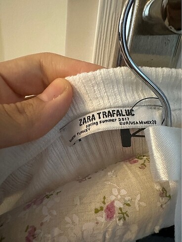 Zara beyaz çizgili ince triko - Görsel 3