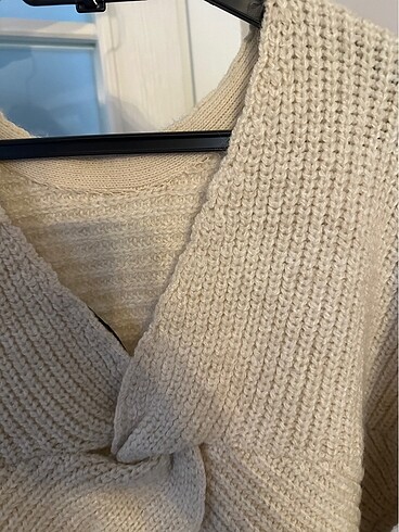 Mango detaylı triko kazak - Görsel 3