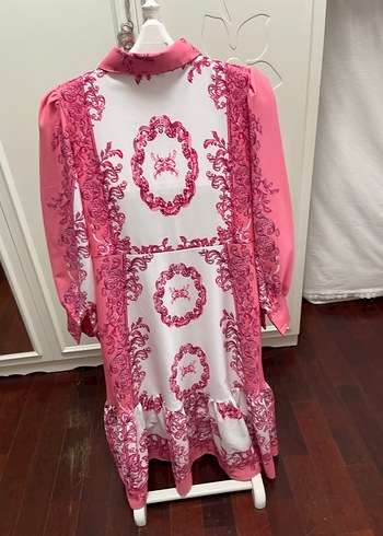 l Beden pembe Renk Pembe Desenli Uzun Elbise