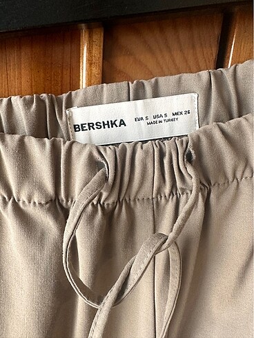 s Beden Bershka