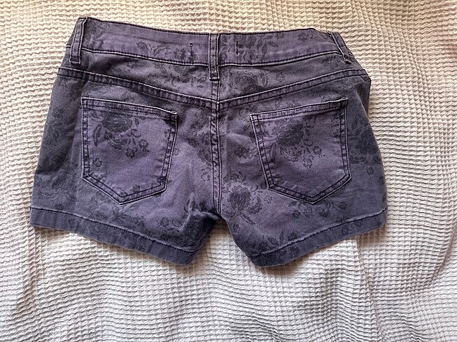 Bershka bershka mini gotik vintage şort