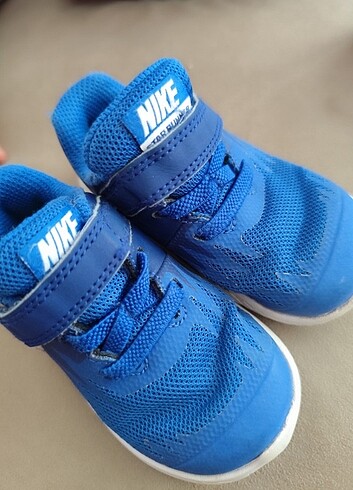 21 Beden Nike erkek çocuk Spor ayakkabı 