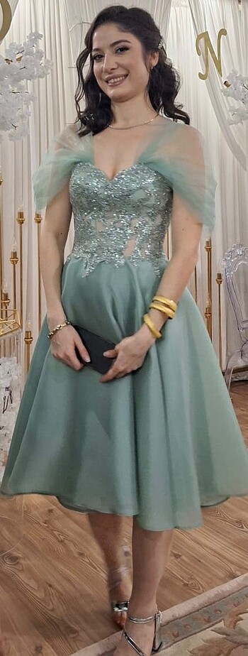 Mint yeşili romantik abiye elbise