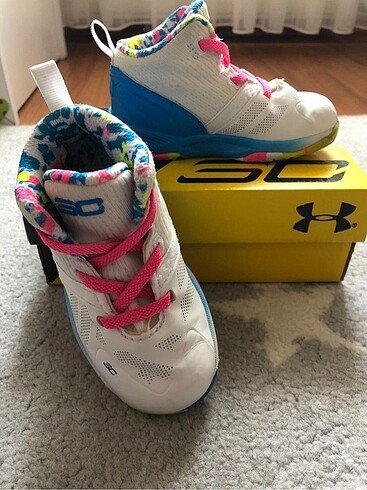 Under Armour Çocuk Spor Ayakkabı