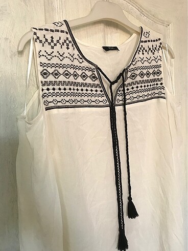 F&F Omzu açık bluz