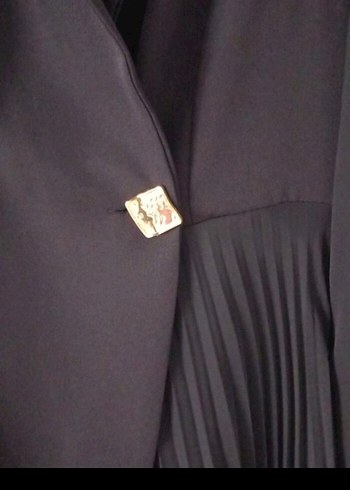 l Beden Uzun Kollu Siyah Pileli Kadın Blazer