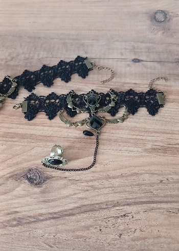 Beden siyah Renk İşlemeli Siyah Gotik Zincir Kolye