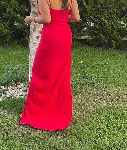 Trendyol & Milla Kırmızı uzun abiye