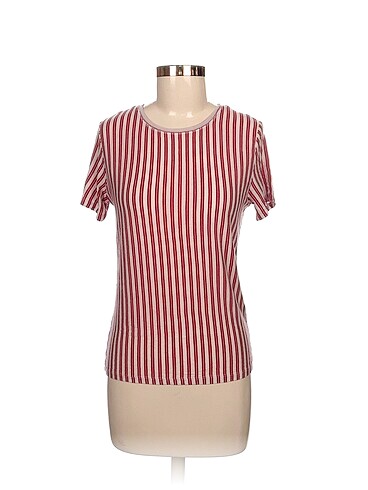 Zara T-shirt %70 İndirimli.
