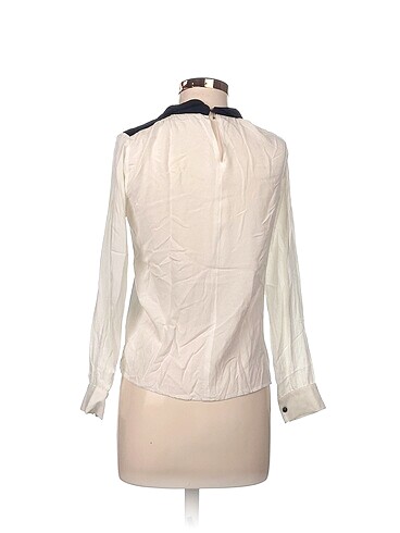 36 Beden Fabrika Bluz %70 İndirimli.
