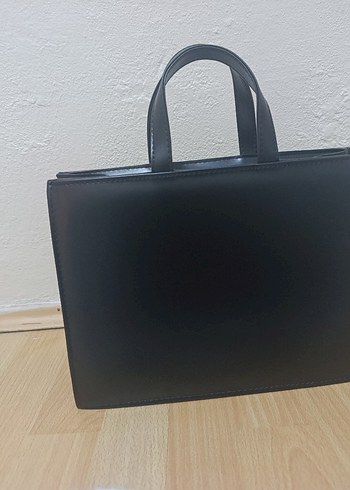 Siyah Deri Tokalı Kadın Ofis Çantası - Görsel 4