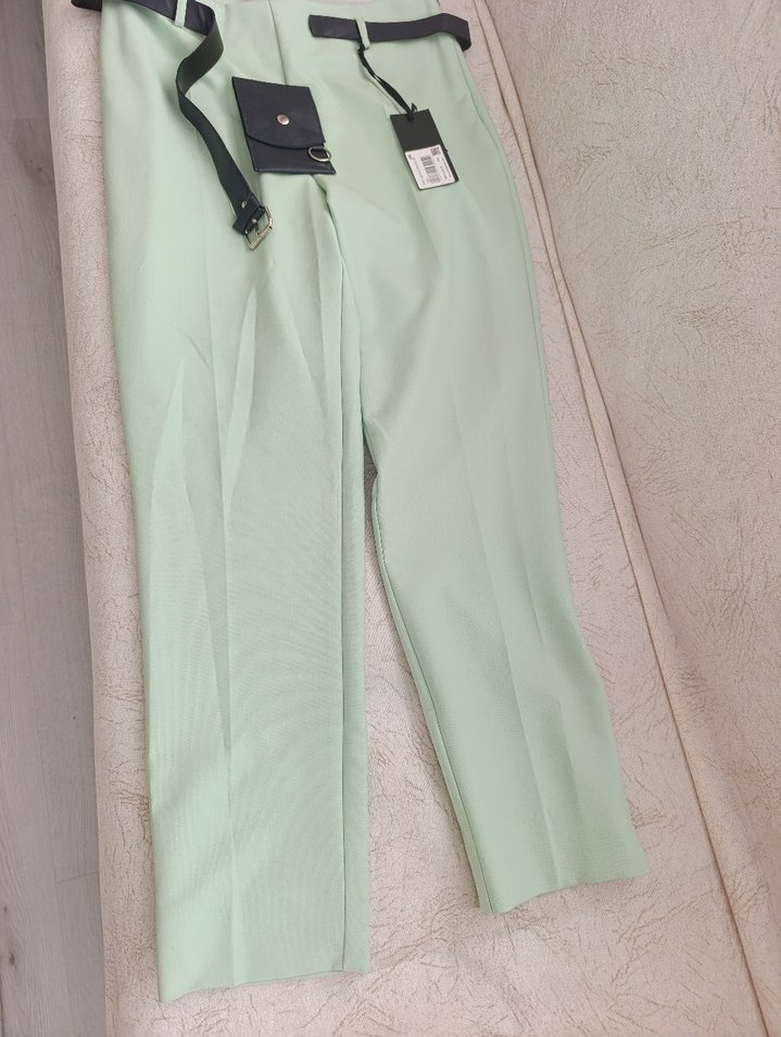 Yeşil Midi Kumaş Pantolon, Kemerli - Görsel 3