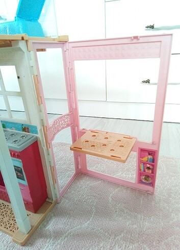 Beden Renk Barbie evi
