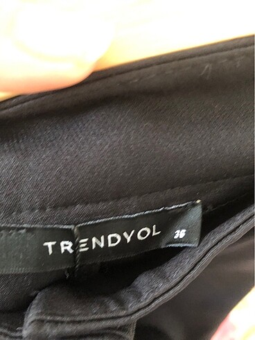 s Beden siyah Renk Trenyolmilla Bol Paça Siyah Kumaş Pantalon