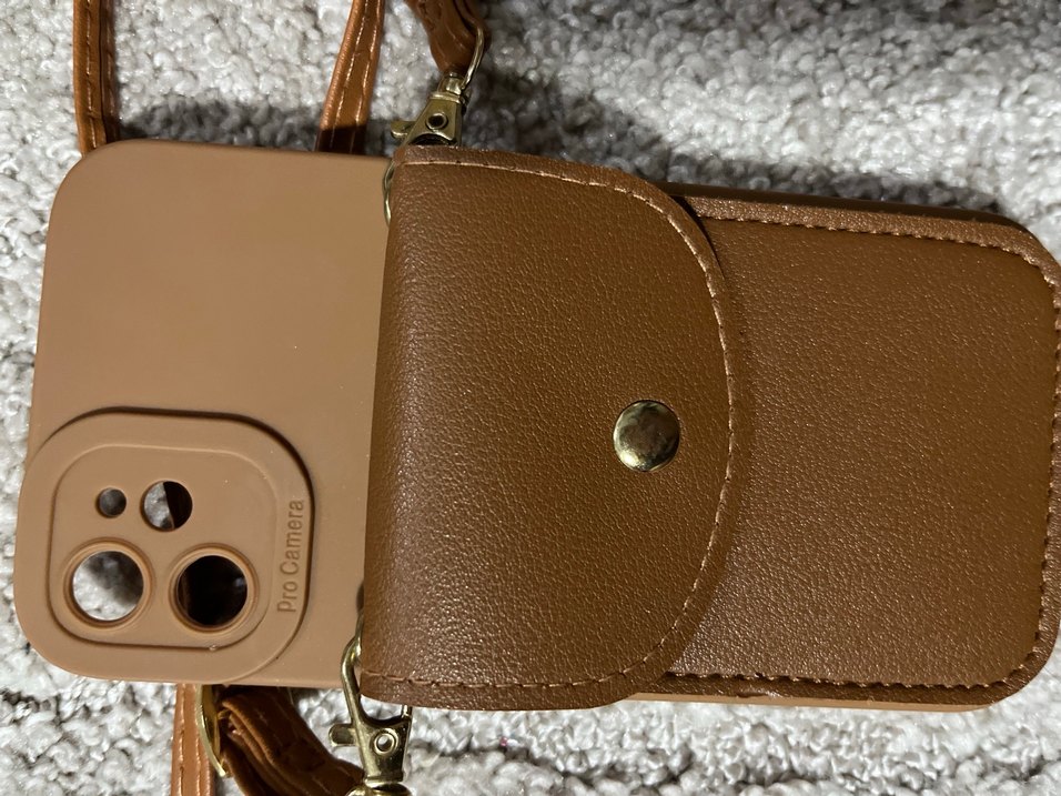 İPhone 11 Kahverengi Kartlık Detaylı Telefon Kılıfı - Görsel 3