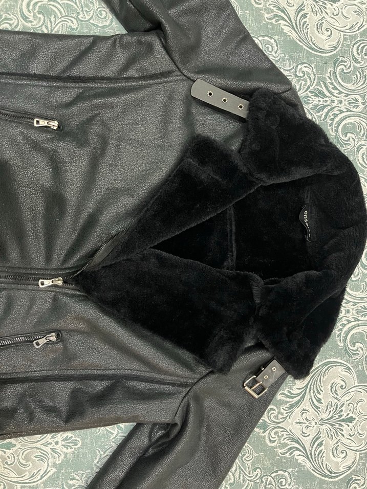 Kürklü Yaka Deri Görünümlü Kadın Mont - Görsel 4