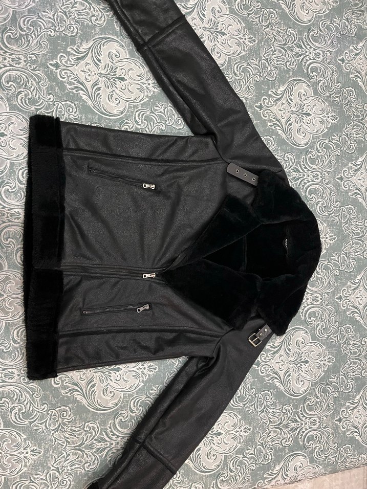 Kürklü Yaka Deri Görünümlü Kadın Mont - Görsel 3