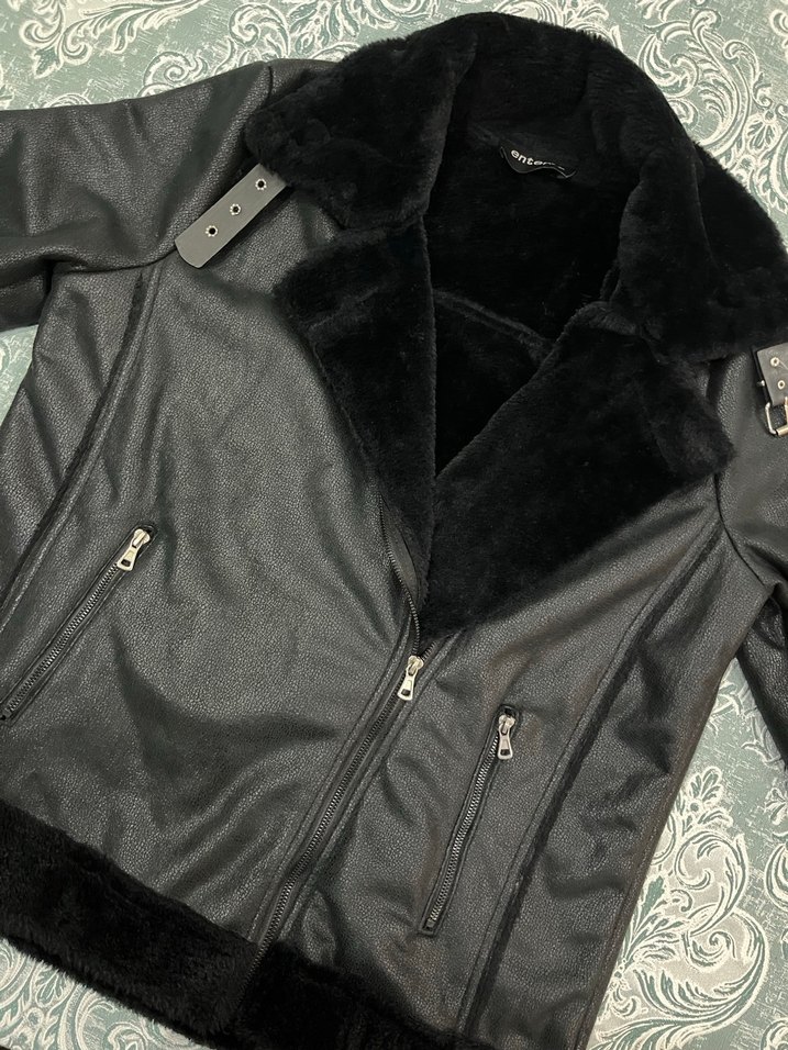 Kürklü Yaka Deri Görünümlü Kadın Mont - Görsel 5