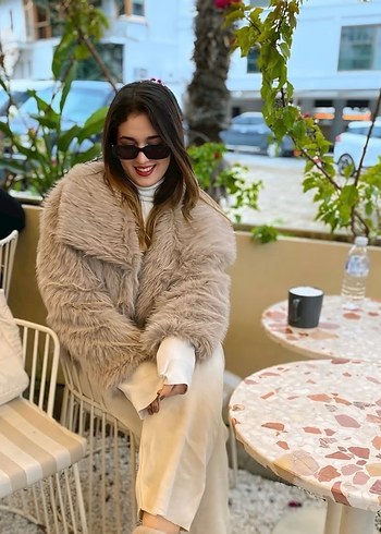 Bej Gri Peluş Kadın Mont - Görsel 4